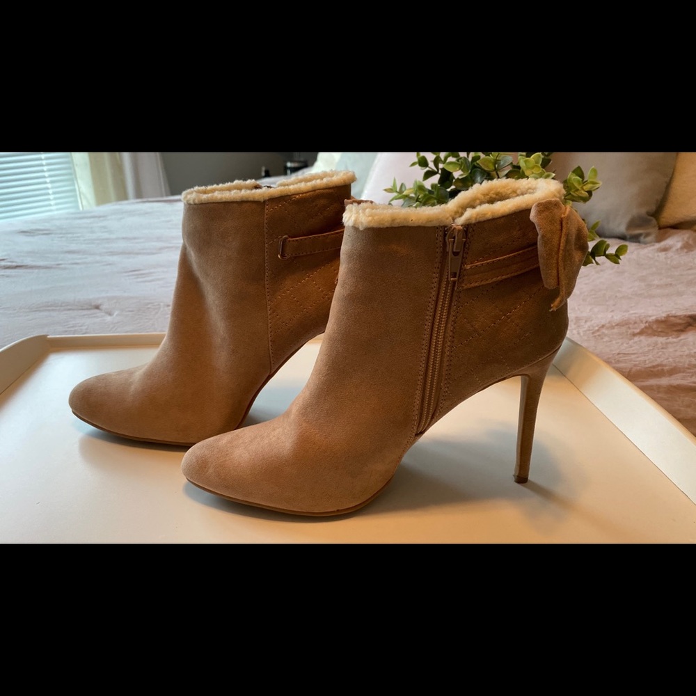 Heeled booties - Picture 4 of 4